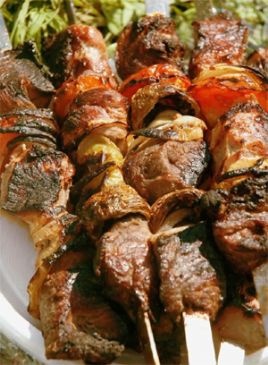 Marinated Garlic, Red Wine and Rosemary Lamb Kebabs with Minted Lemon Yoghurt