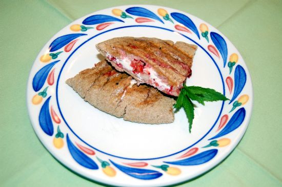 Grilled Strawberry and Cream Pita