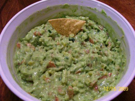 Guacamole - Easy, Healthy, Fresh, Low Calorie, Low Fat - with Vegetables
