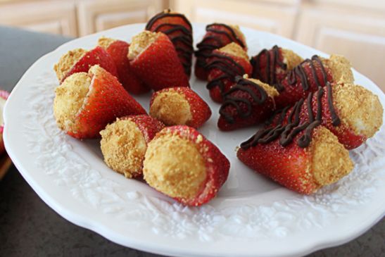 Cheesecake Filled Strawberries