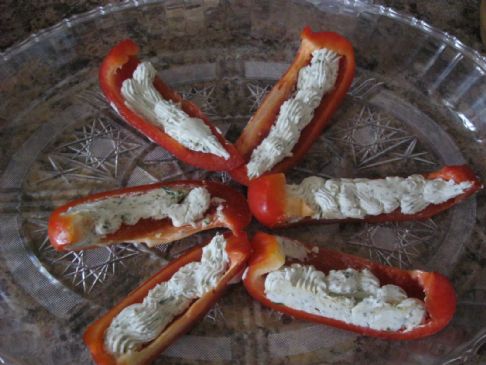 Bell Pepper wedges with Herbed goat cheese