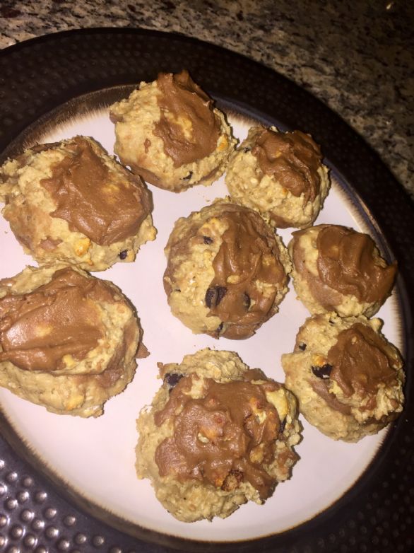 Not-So-Sinful Cinnamon Roll Cookies