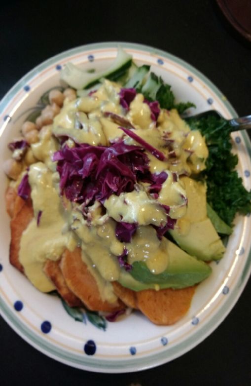 Macro bowl with tumeric tahini dressing