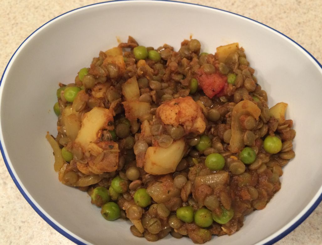 Dal with Cauliflower and Peas