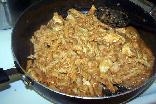 Creamy Cauliflower Chicken Chili Pasta