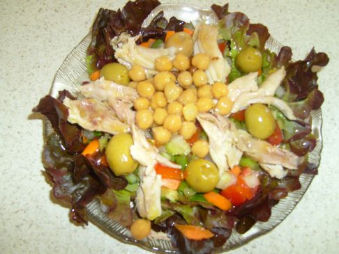 Susie's Raw Salad and Cooked Chicken Lunch