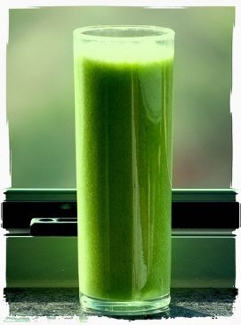 Spinach, Banana, Pineapple Smoothie