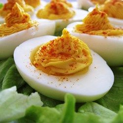 Easy Spicy Deviled Eggs
