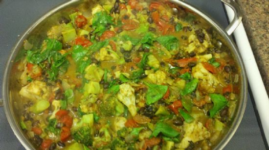 Vegan Tomatoe, Brocollli, Cauliflower, Spinach Stir Fry