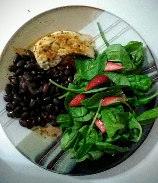 Simple low cal strawberry-cran spinach salad for 1