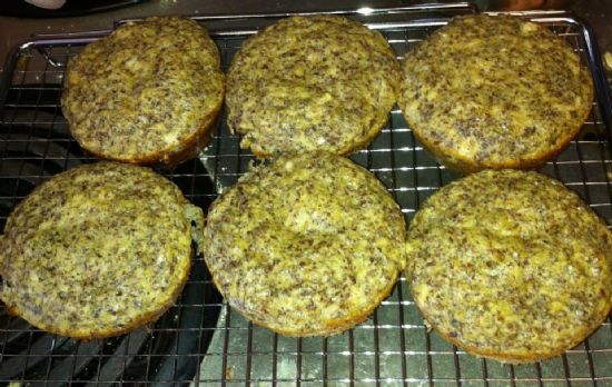 Banana Flaxseed Muffins (high protein, low calorie!)