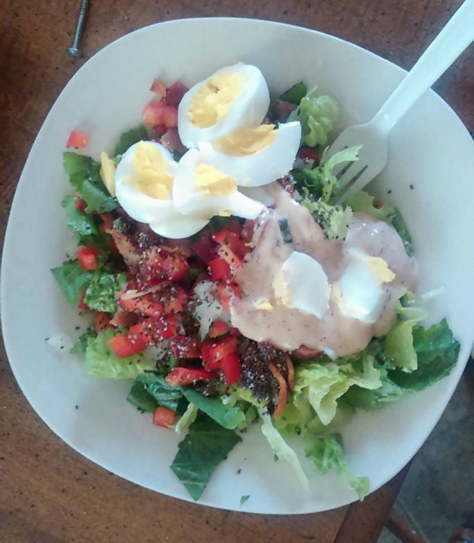 bacon and egg green salad