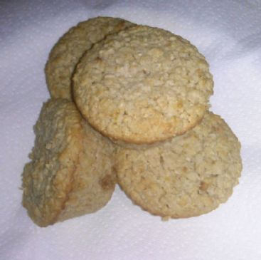 Low Carb Vegan Applesauce Oatmeal Muffins