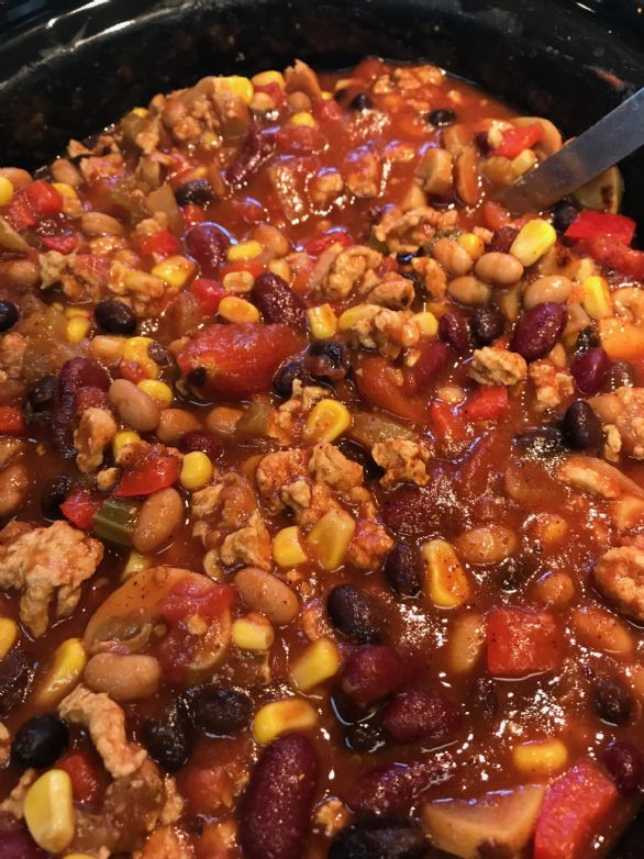 Slow Cooker Chicken and 3 Bean Chilli