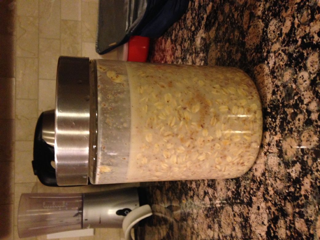 Breakfast peanut butter oats