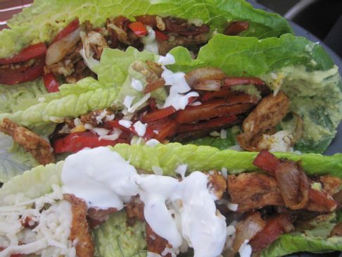 Chicken Fajitas with guacamole and sour cream (sans tortilla shell)