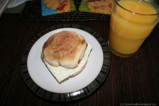 Egg and Bacon Sandwich with Juice