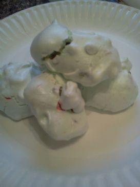 Chocolate peppermint merengues