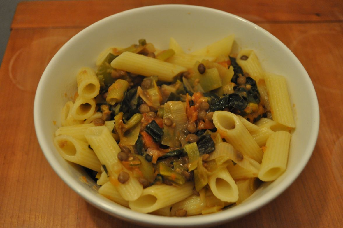 Kale, leek and roasted tomato lentil sauce