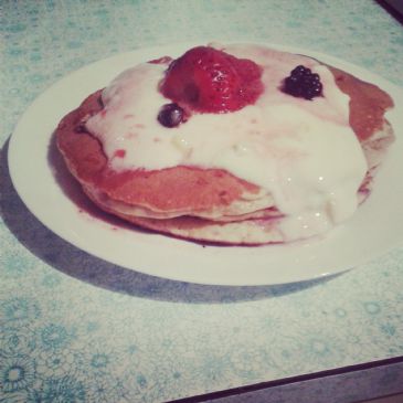 Berries and Oats Pancakes