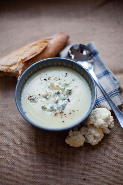 Coliflower blue cheese soup