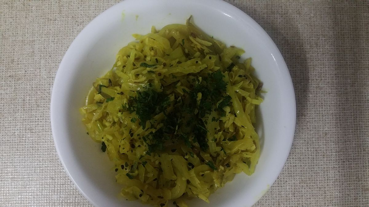 Cabbage Poriyal