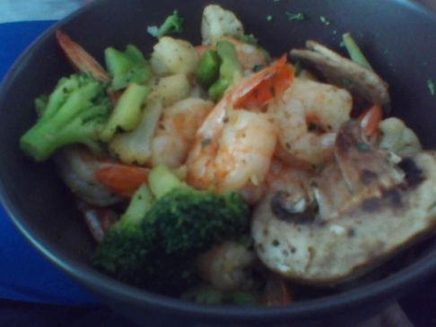 Shrimp, Broccoli, Cauliflower and Mushroom Sautee