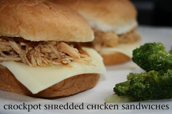 Crockpot Shredded Chicken Sandwiches