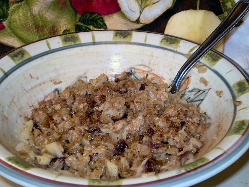 Healthy and Hearty Apple Cinnamon Cranberry Oatmeal
