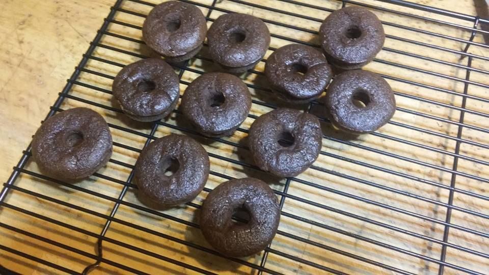 Mini Low Carb Chocolate Donuts