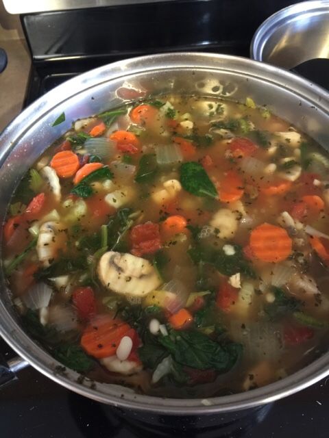 Navy bean soup with chicken and vegetables