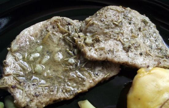 Pork Chops in White Wine Sauce