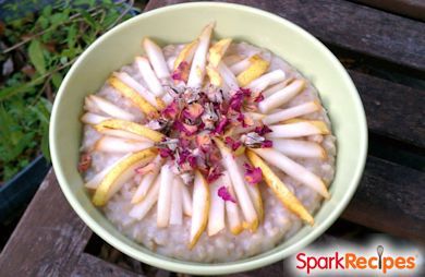 Slow Cooker Floral Pear-Cardamom Oatmeal