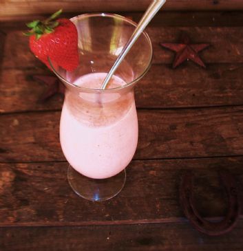 A LSSR: 'TOTAL' STRAWBERRY BANANA SMOOTHIE