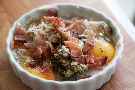 Baked Eggs with Bacon and Thyme