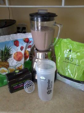 It Works! Protein Berry Smoothie/meal replacement