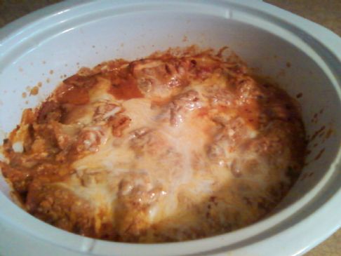 Super easy crock pot lasagna