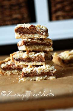 Caramel Nutella Crumble Bars