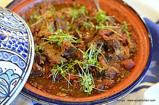 Tagine of Beef Tomatoes and Gourmet Peppers