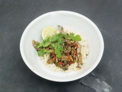 Jamie Oliver's Sizzling beef with scallions and black bean sauce (USA version - imperial)