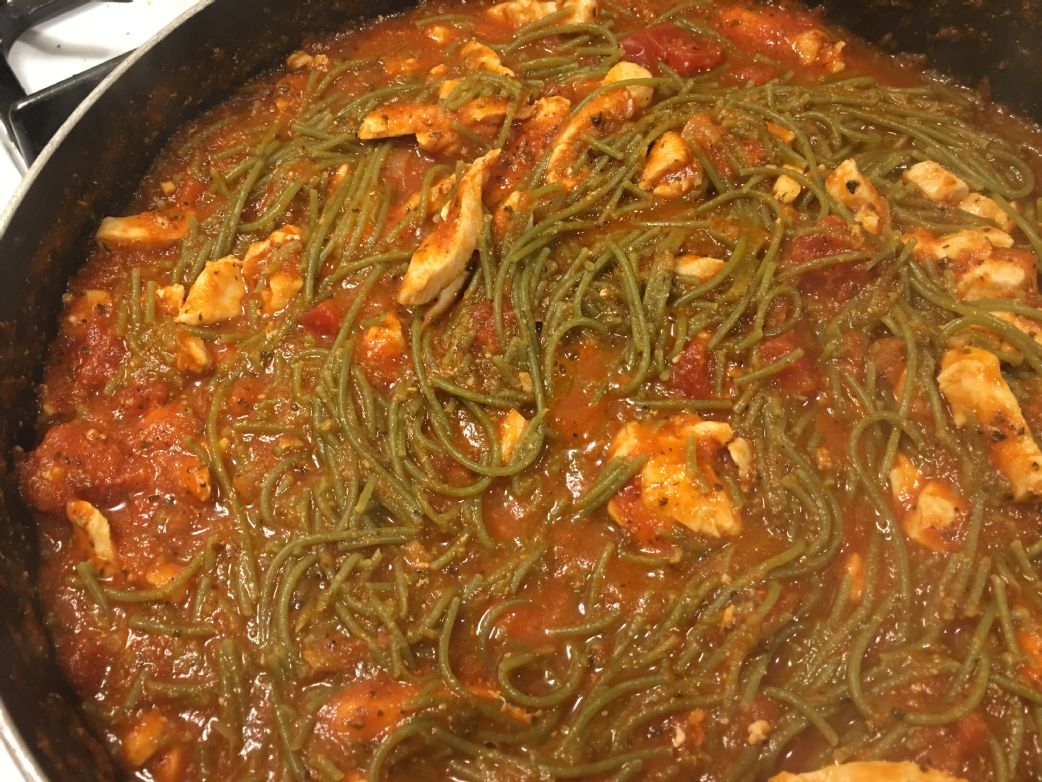 Spinach/Artichoke Spaghetti, with Chicken Tomato/Basil Sauce, no salt added