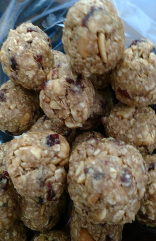 No-bake Oatmeal cookie power balls