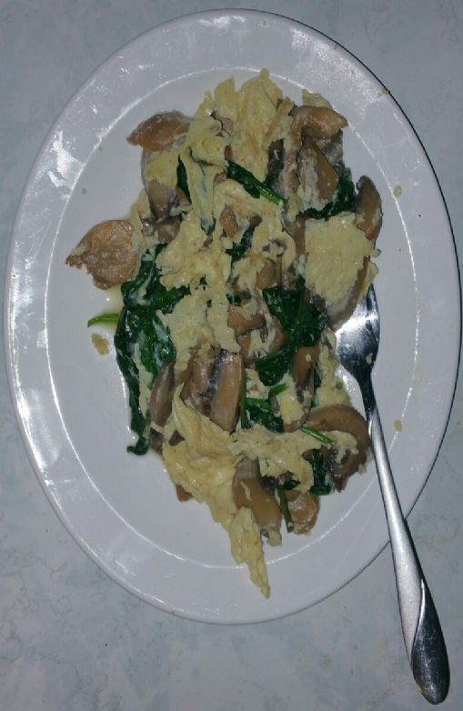 Spinach mushroom egg scramble