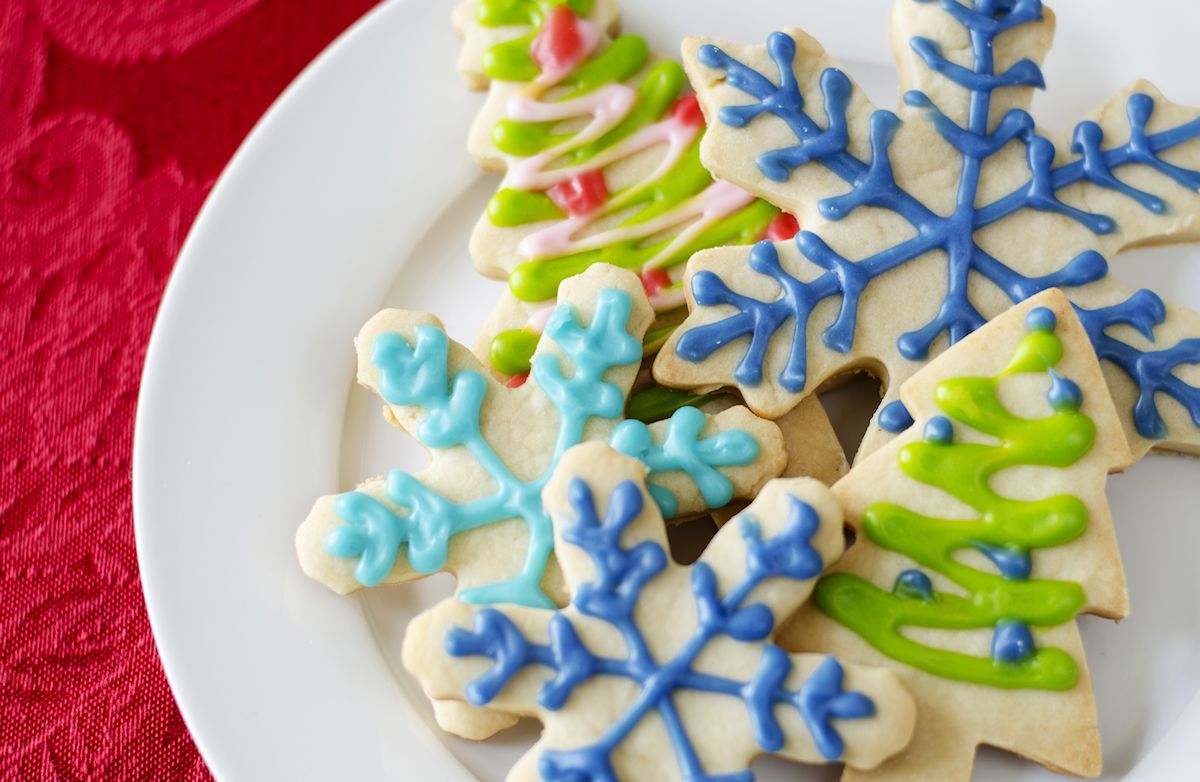 Old-Fashioned Cut Out Christmas Cookies