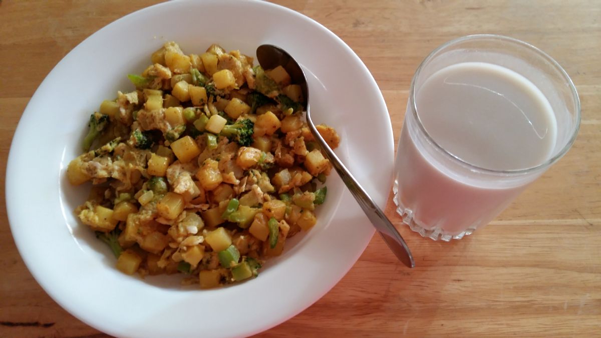 Linda's Curry Breakfast fry-up