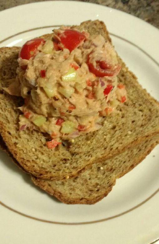 Tuna with a Crunch Salad