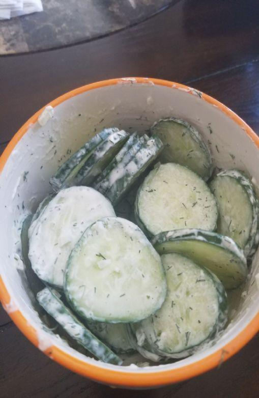 Creamy dill cucumber salad for one