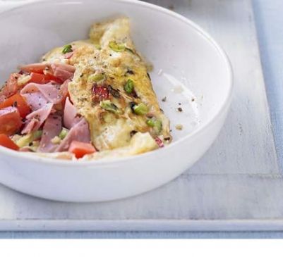 Delicious Cheese, Ham and Pepper Omlette