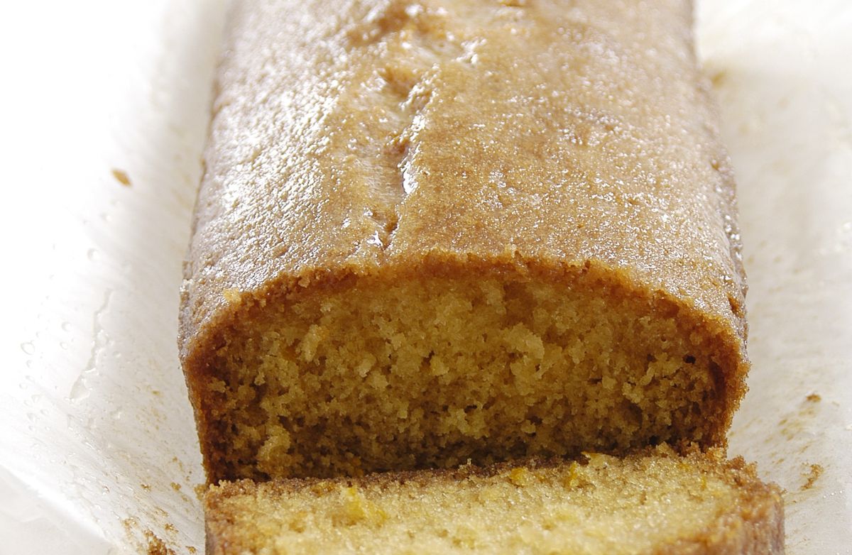 Light Lemon Pound Cake