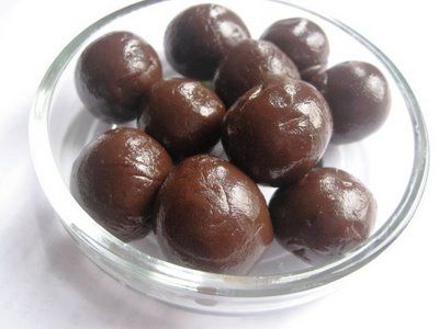 Cocoa fudge balls